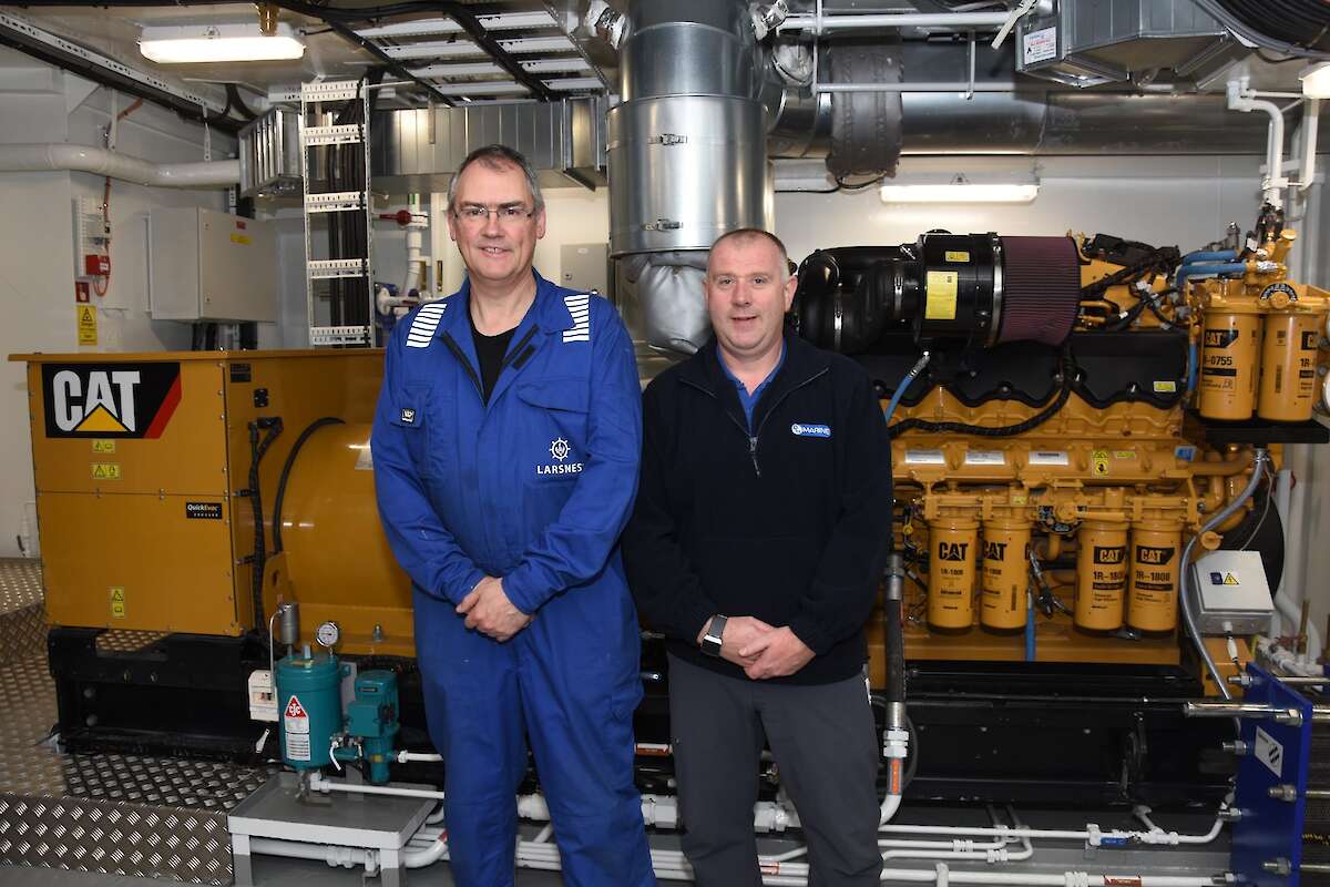 Zephyr Engineer Brian Irvine with DH Marine MD David Henry